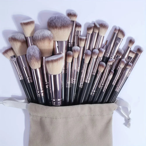 MAANGE 30-Piece Pro Makeup Brush Set — Full Face Coverage with Carry Bag